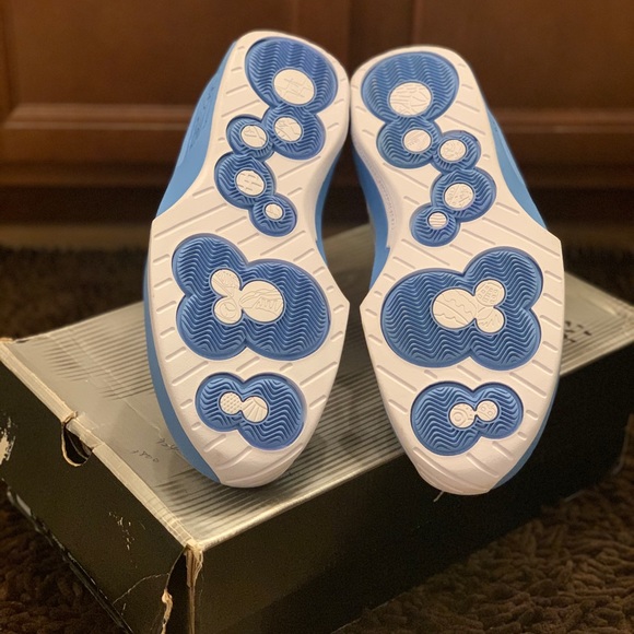 Jordan Icons UNC PE (SOLD) - Picture 4 of 8